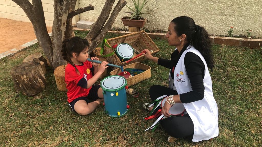 Aprenda 7 brincadeiras brasileiras que dialogam com o território