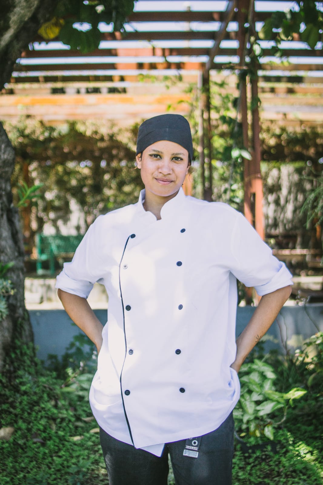 Nathalia Almeida, jovem chef formada no curso no ano passado. 
